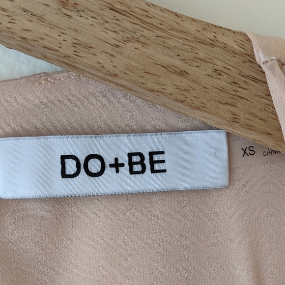 DO+BE Chiffon Striped Blouse V Neck Sheer Sleeves Champagne Revolve - Picture 5 of 6